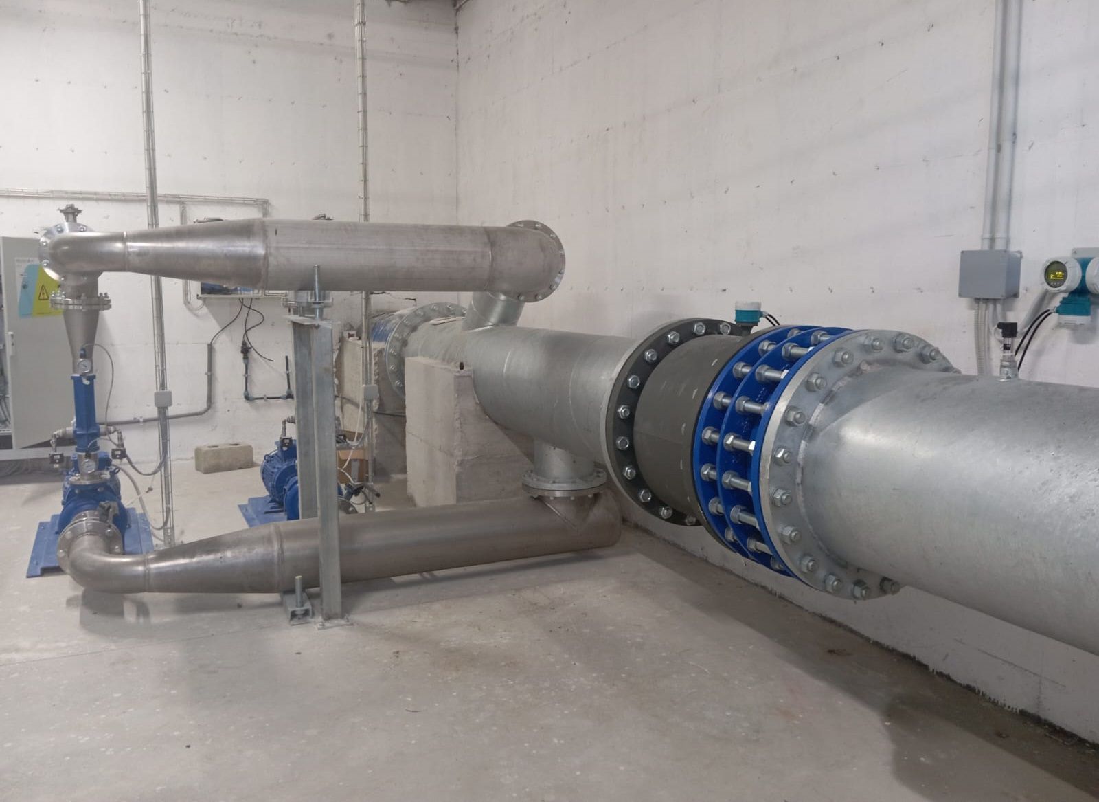 Elimination of microorganisms and organic matter in the disinfection of irrigation water with ozone